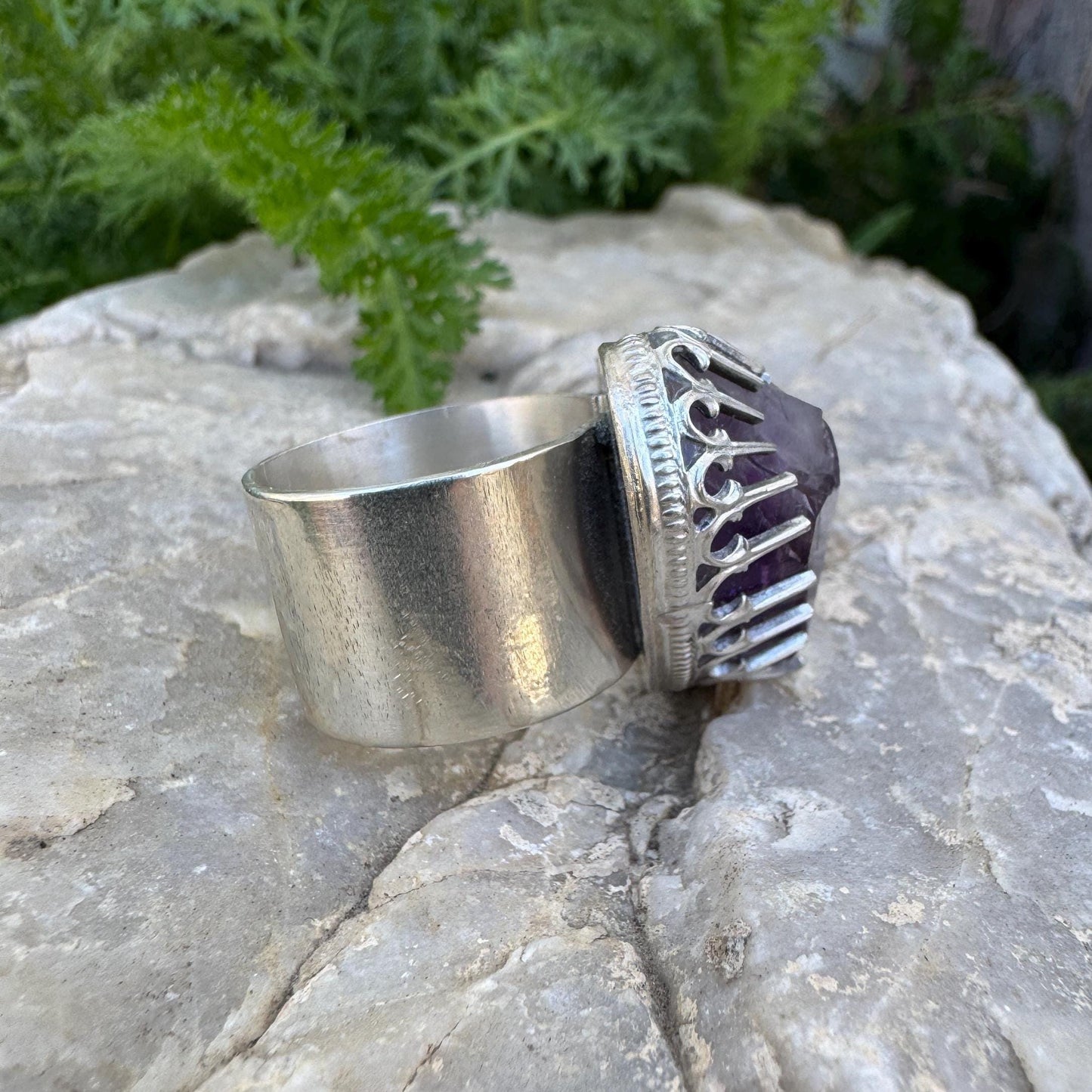 heart shaped amethyst sterling silver ring (size 8)